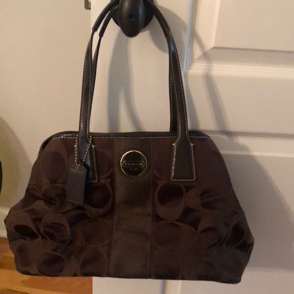 Coach • Gently Loved Purse 👛